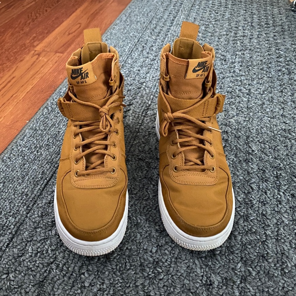 Sf Air Force 1 mid size 8 - Picture 3 of 5